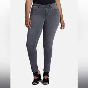 NWT NYDJ Curves 360 Boost Skinny Jeans - size 16